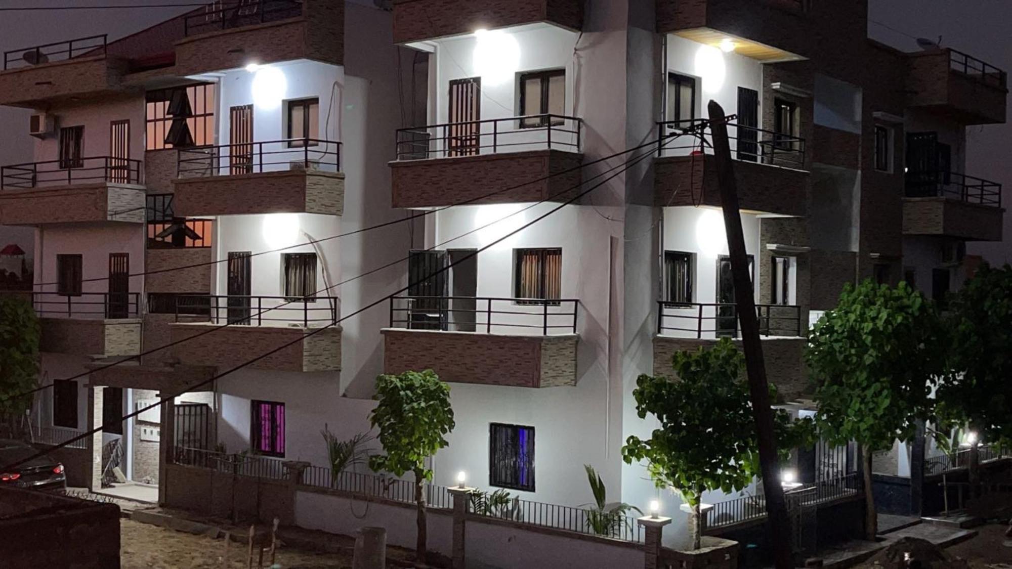 Hotel Residence Aicha Tambacounda 외부 사진